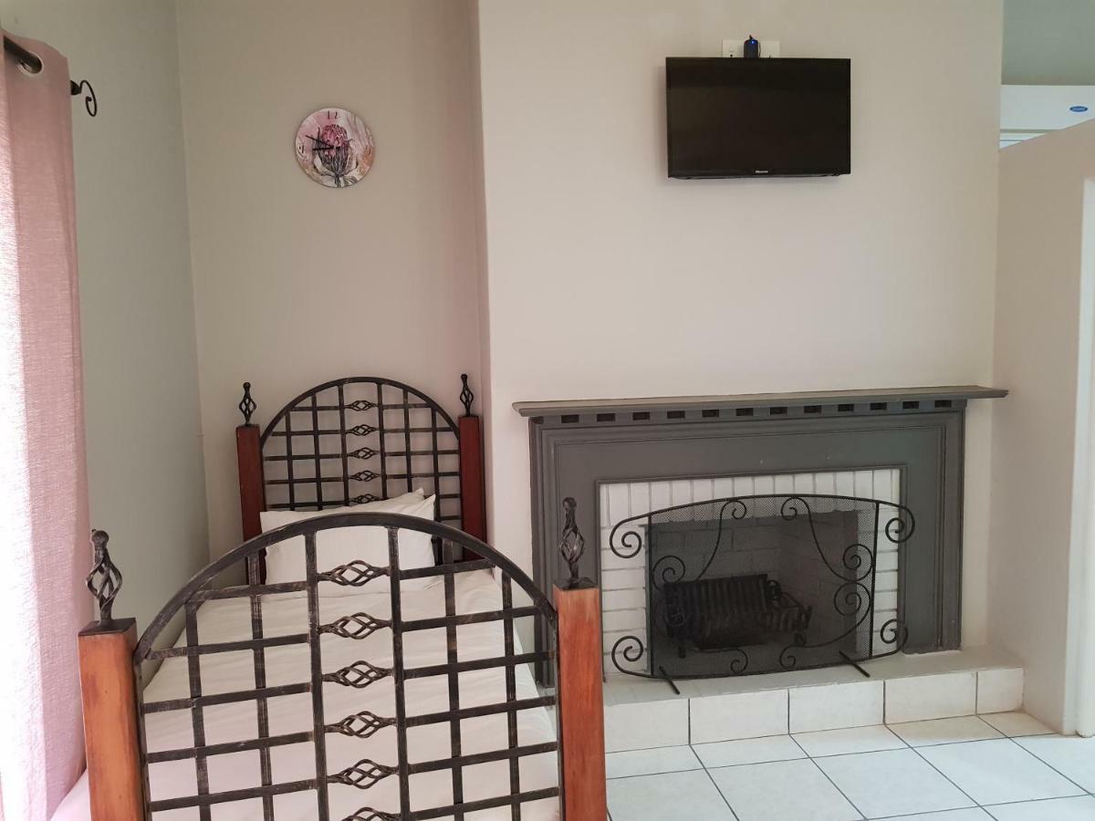 Zonnevanger Guesthouse Noorder-Paarl Eksteriør bilde